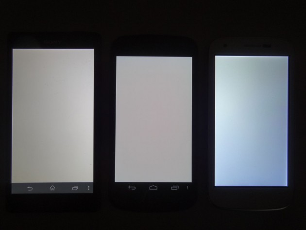 android-wiko-cink-peax-comparaison-ecran-image-1
