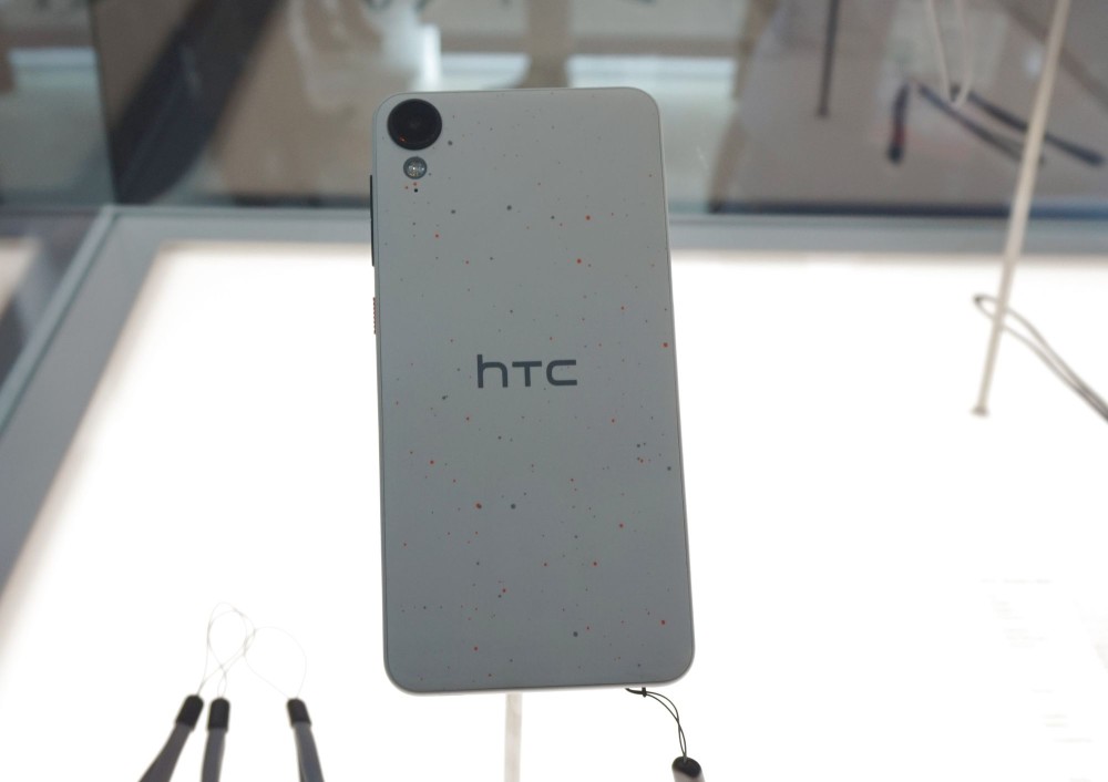 HTC desire 825 mwc 2016