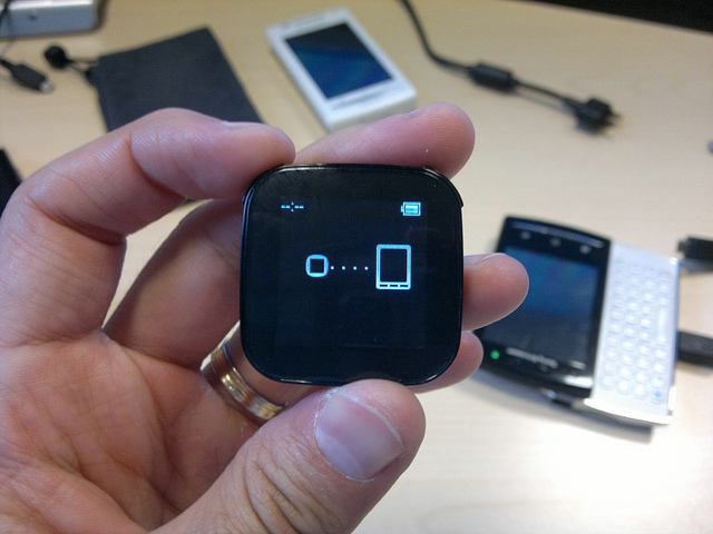 Le micro-écran de Sony Ericsson : prise en main des LiveView pour Android