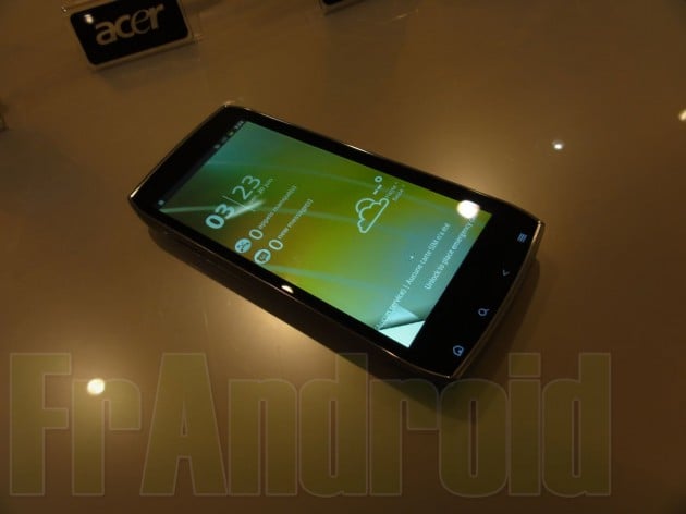 android-acer-iconia-smart-1