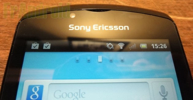 android-sony-ericsson-xperia-play-face-tête