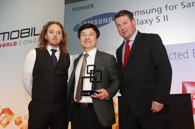 MWC 2012 : Le Samsung Galaxy S II reçoit le prix du meilleur smartphone de l&rsquo;année lors des Global Mobile Awards