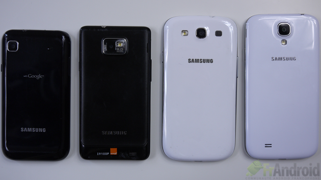 Samsung-Galaxy-S4-Famille-Galaxy-Dos