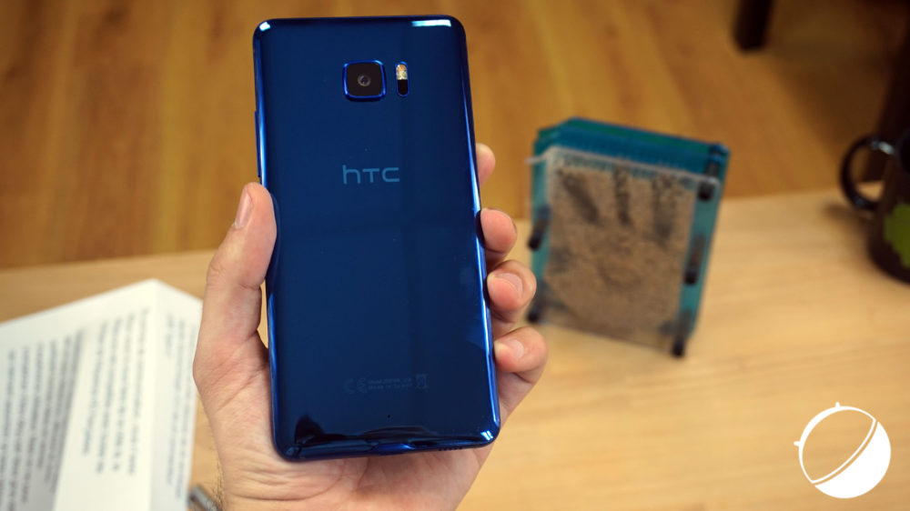 Test du HTC U Ultra : double écran et performances au top, mais…