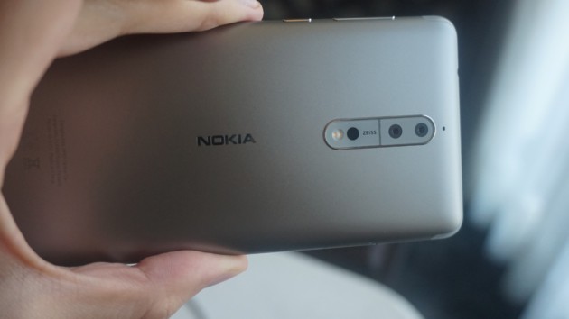 Le Nokia 8 est le premier smartphone sous Android à intégrer une optique Carl Zeiss