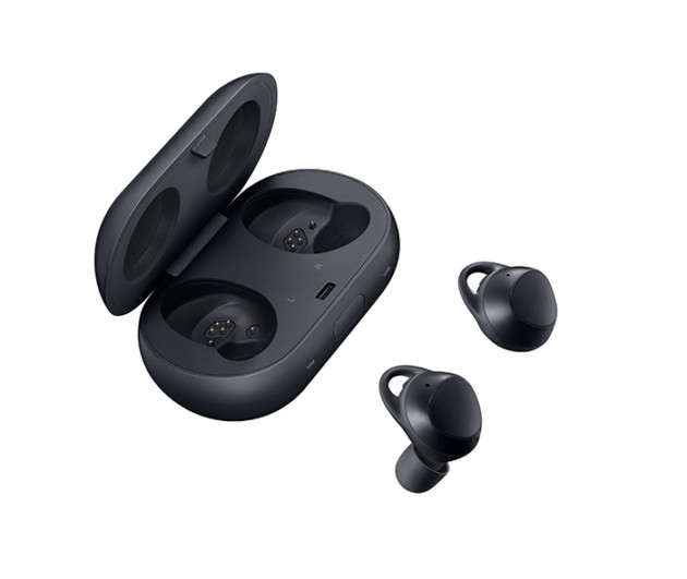samsung-gear-iconx-with-case