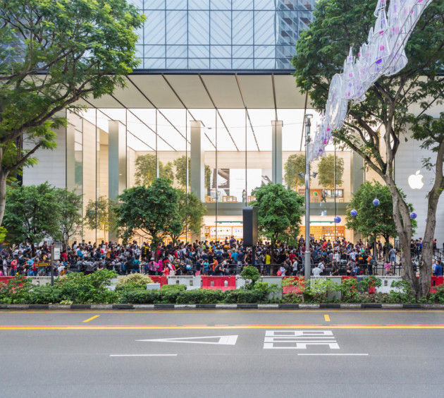 apple-iphone-x-launch-singapore-entrance-line-20171102