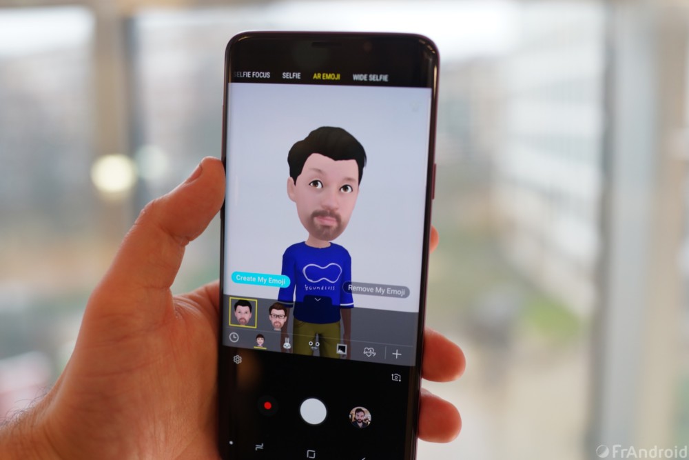 AR Emoji peut créer un avatar à votre image