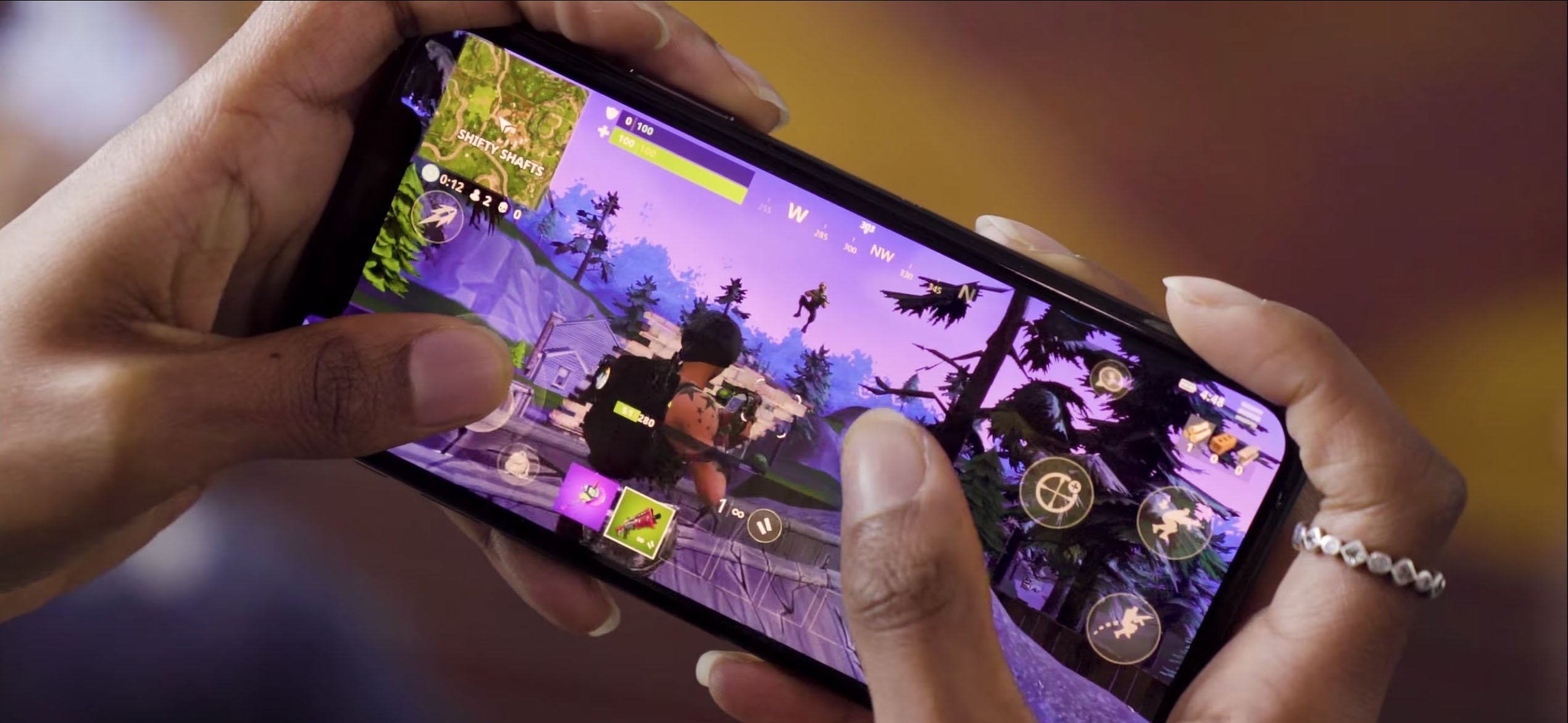 J Ai Joue A Fortnite Battle Royale Sur Mobile L Amusement - 