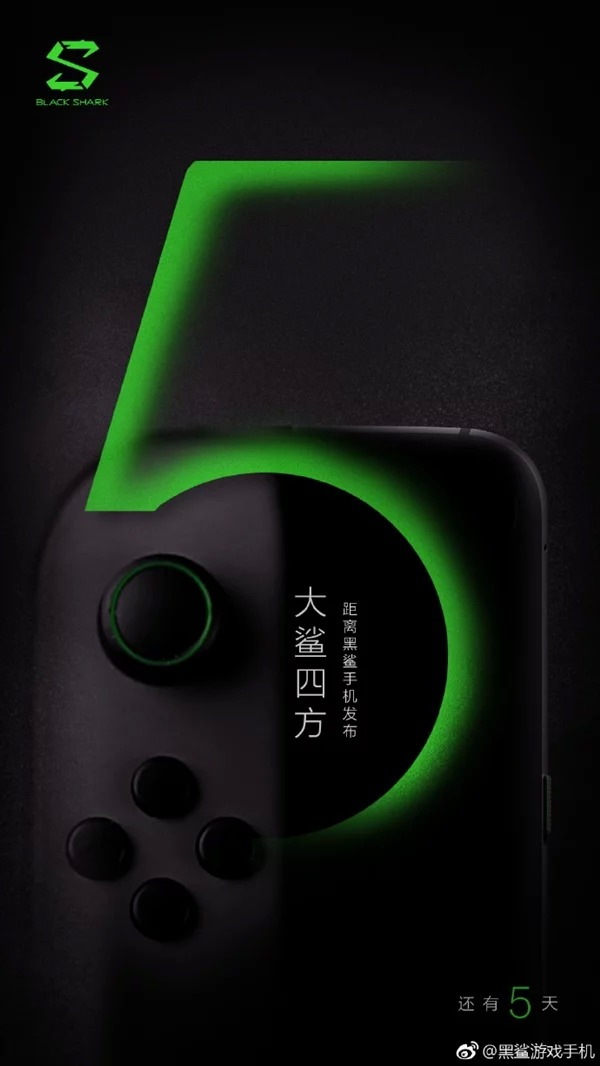 BlackShark-Gaming-Phone-with-Bluetooth-Game-Controller