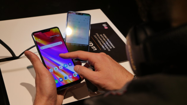 Prise en main du LG G7 ThinQ : le smartphone qui risque de rater l&rsquo;encoche ?