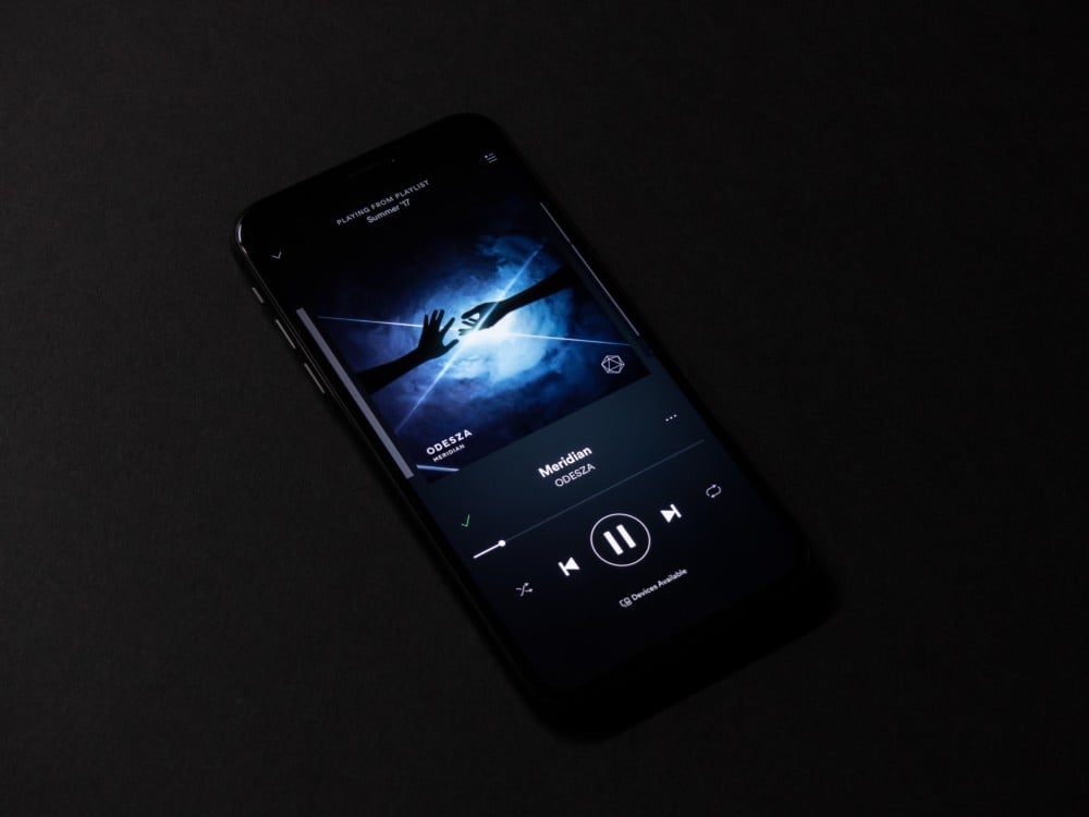 En 2019, Apple adopterait complètement l&rsquo;OLED sur ses iPhone