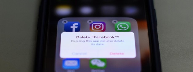 En perte de vitesse, Facebook disparaît peu à peu des smartphones