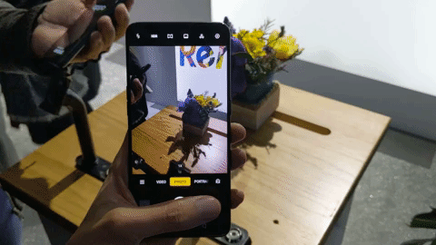 Oppo Reno 5G : nos photos et premières impressions du smartphone à aileron
