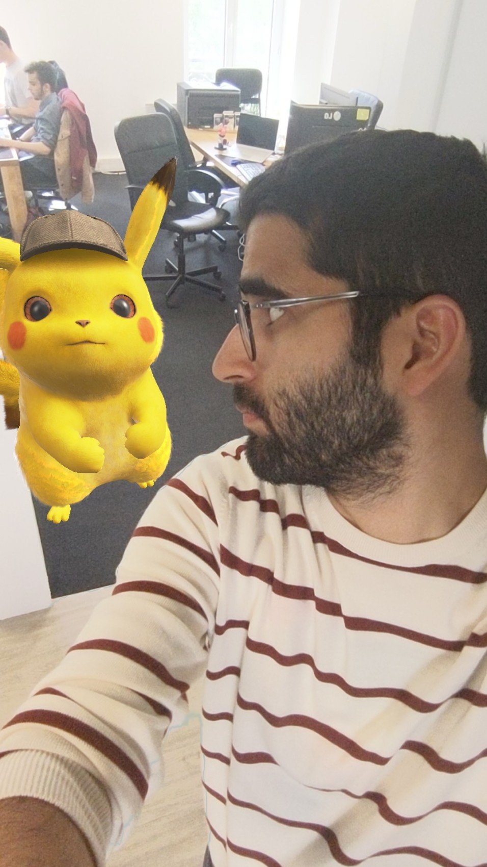  Comment  faire  un  selfie  avec  D tective Pikachu sur Google 