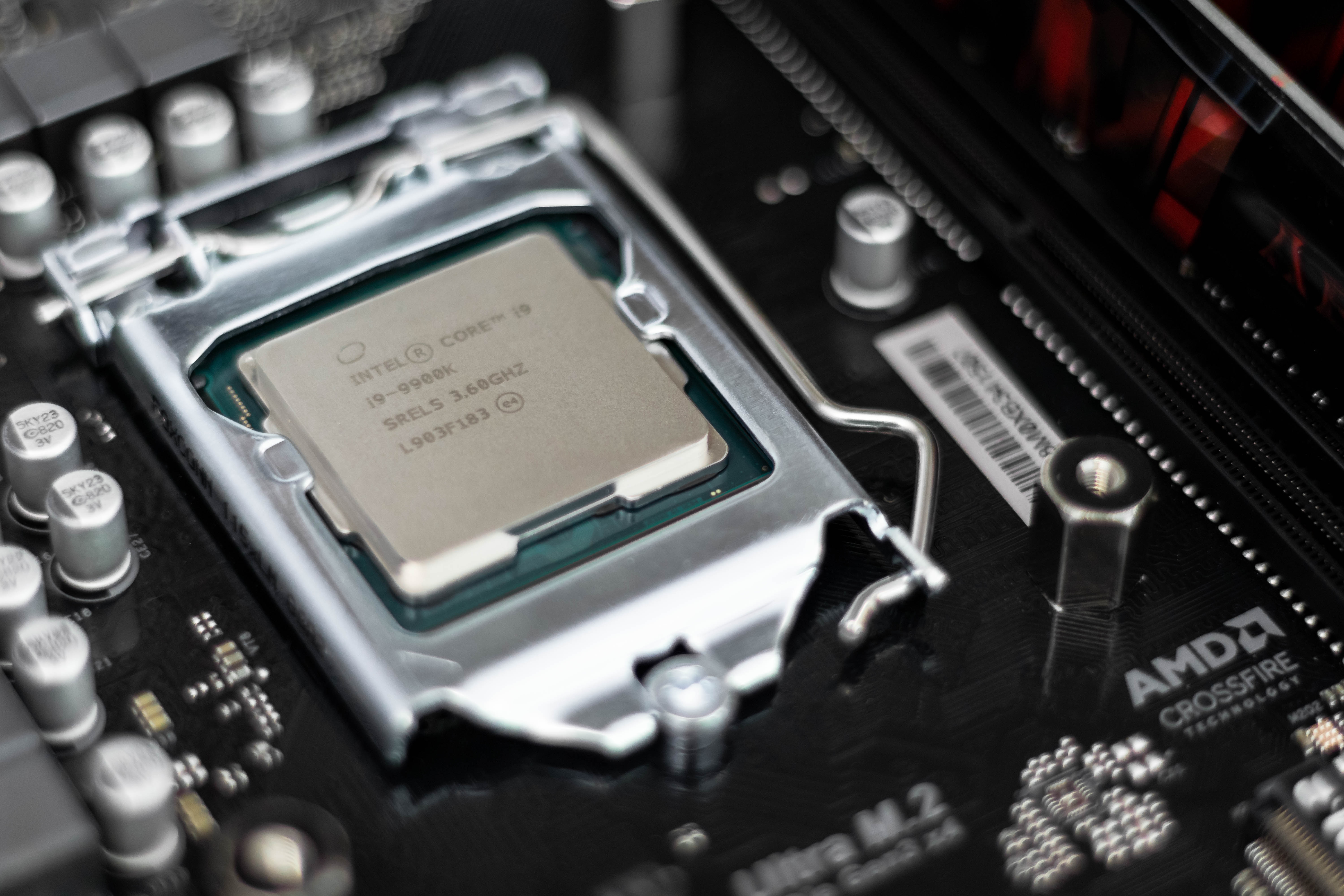 MSI dévoile par erreur les détails confidentiels des prochains processeurs  Intel