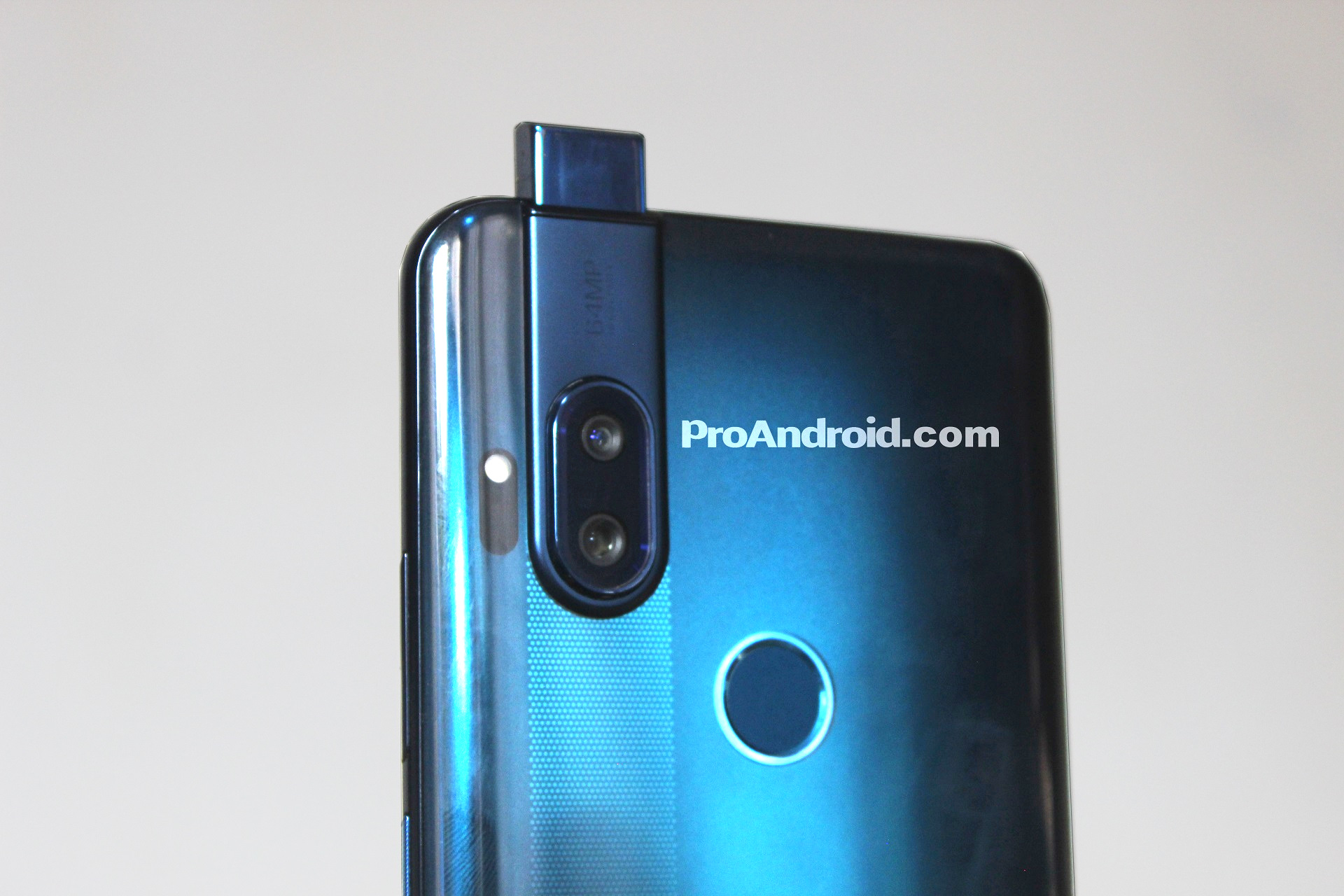 Test Motorola One Hyper : notre avis complet - Smartphones - Frandroid