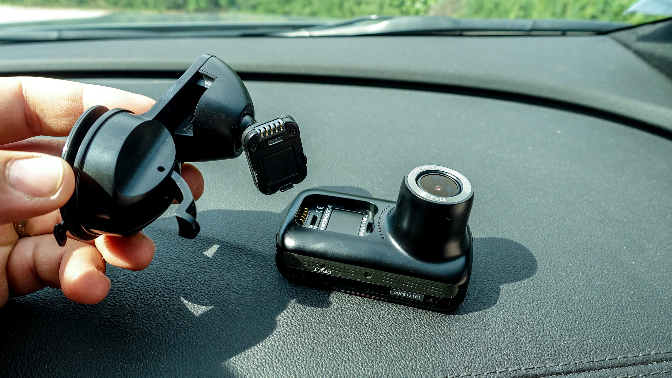On a testé les rétroviseurs caméra des voitures : pour le meilleur comme  pour le pire - Numerama