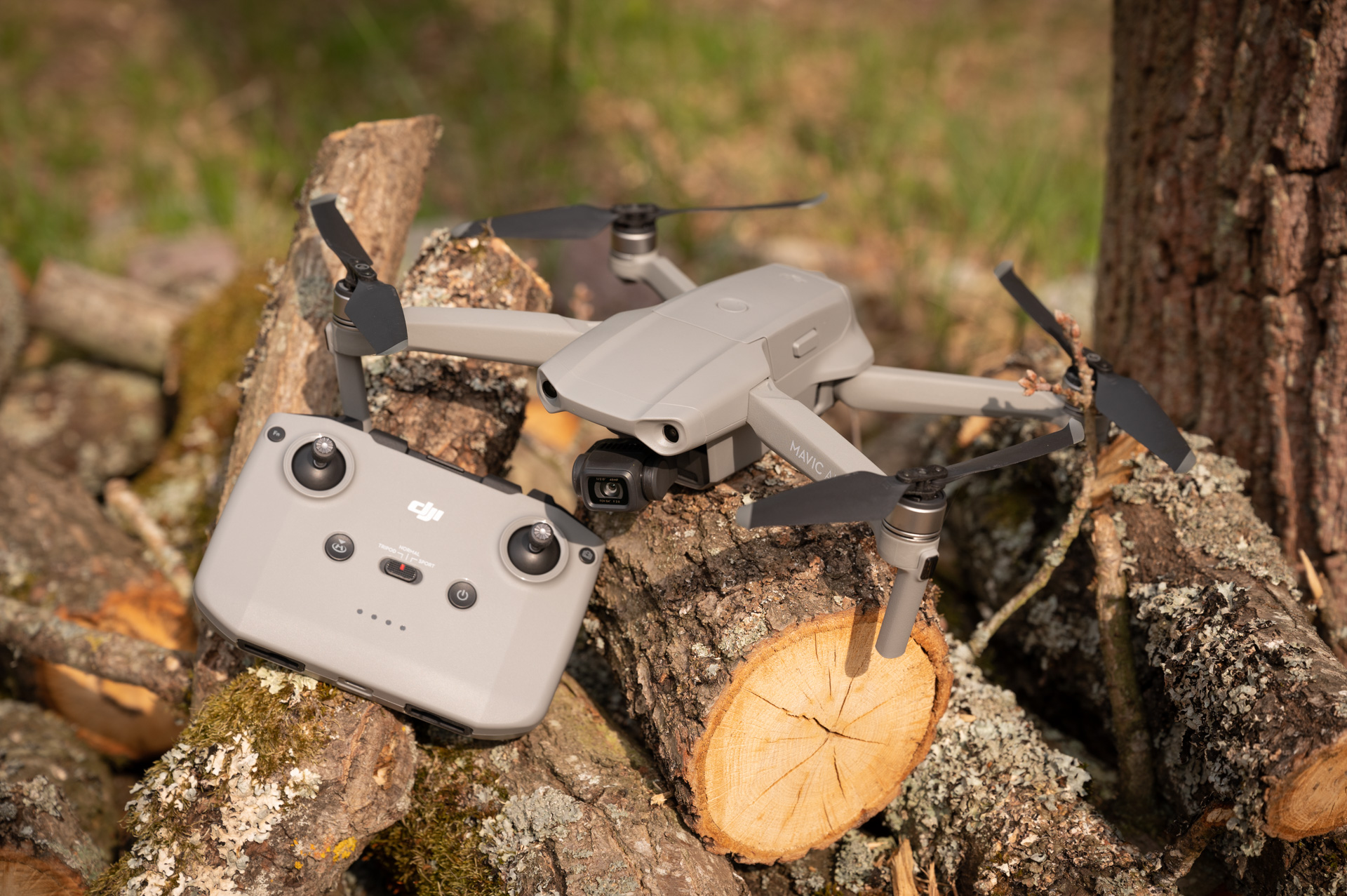 DJI Mini 4 Pro et radiocommande DJI RC-N2 : Le petit drone qui devient grand