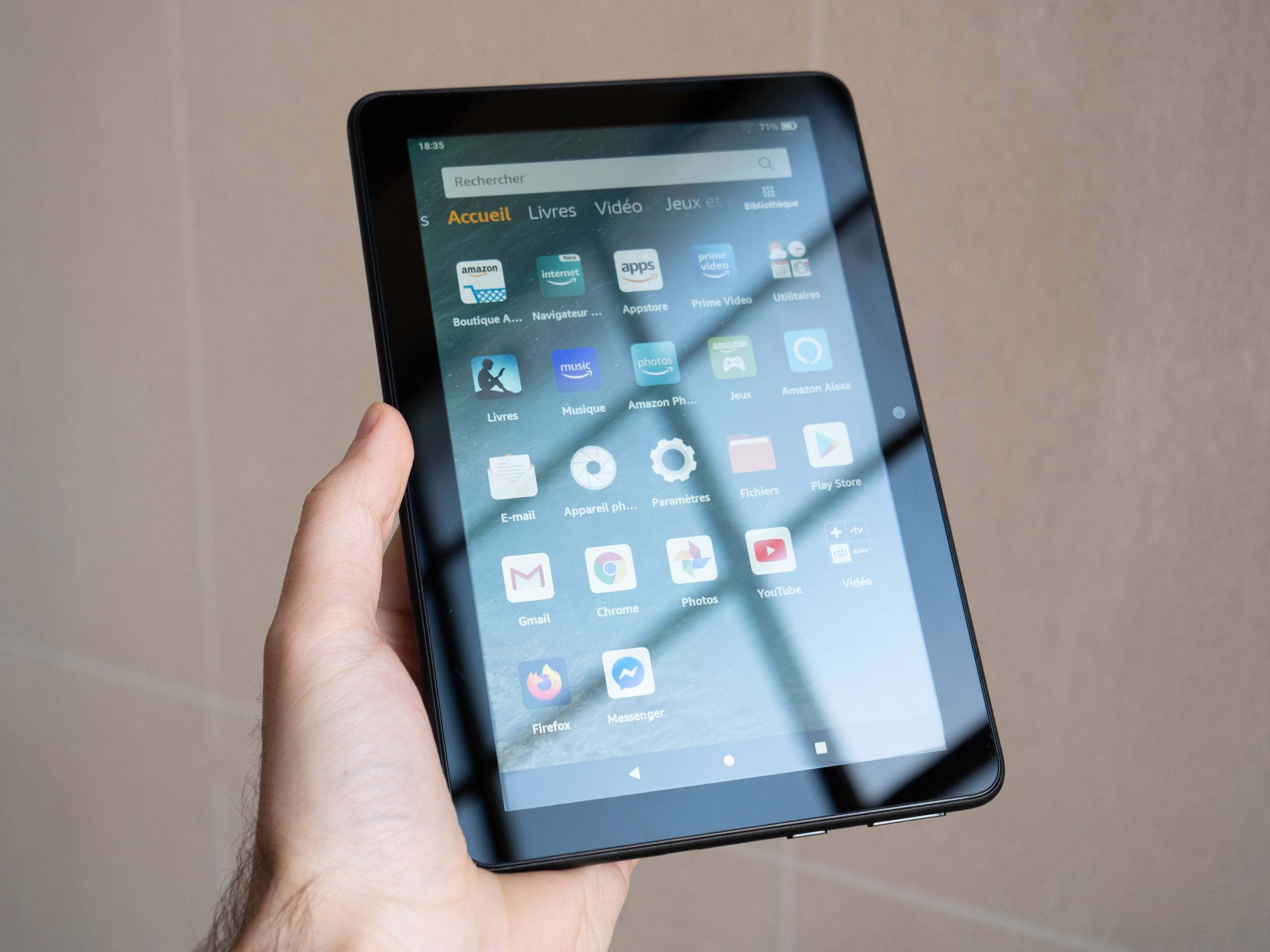 Test  Fire HD 8 (2018) : une tablette à 100 € qui manque de