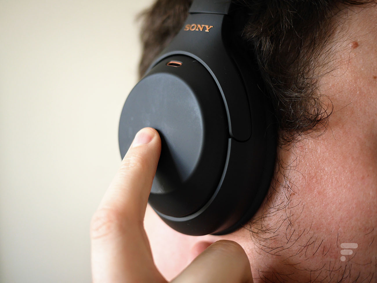 Test Sony WH-1000XM4 : le casque audio presque parfait