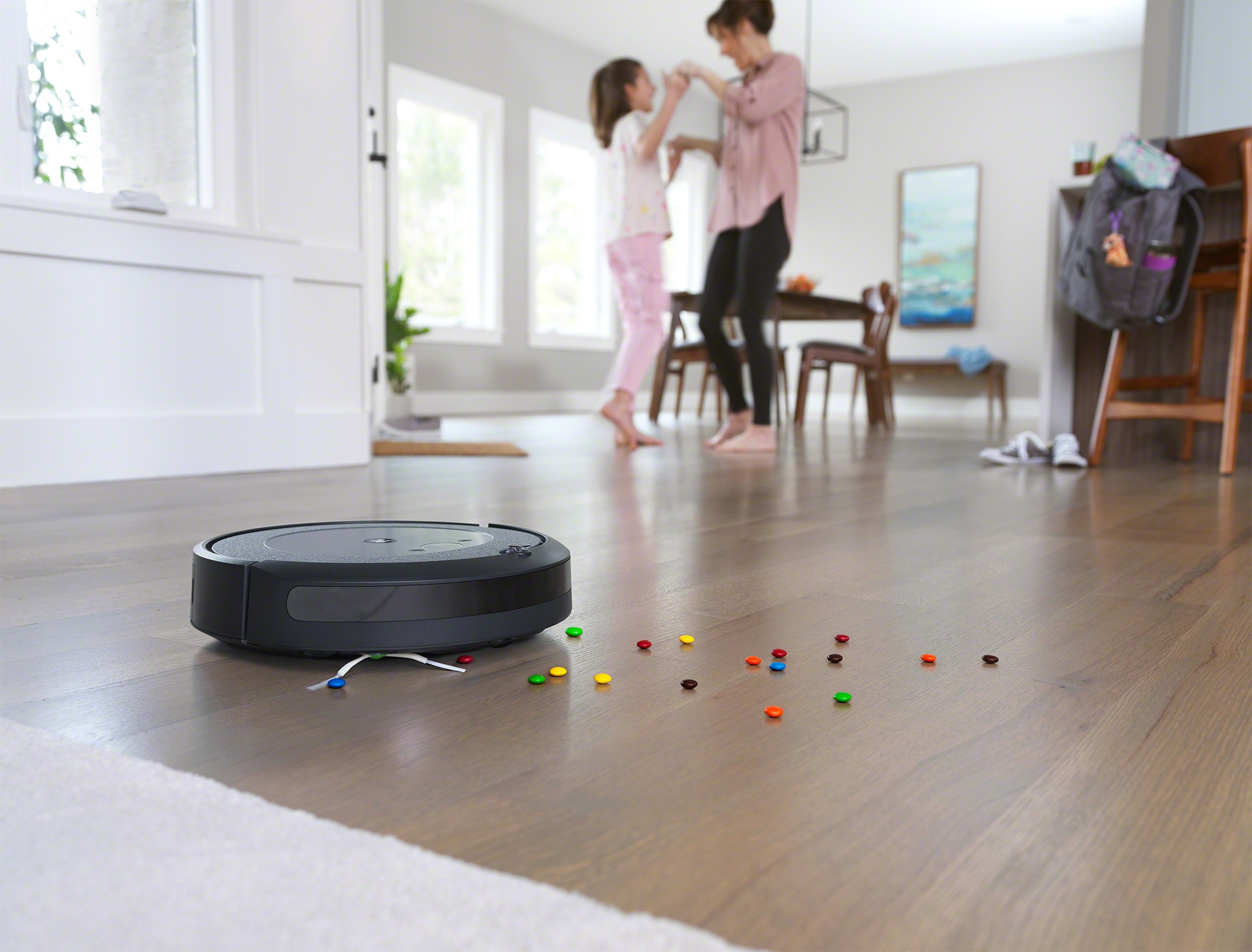 iRobot Roomba i7+ : ce robot aspirateur premium est à moitié prix