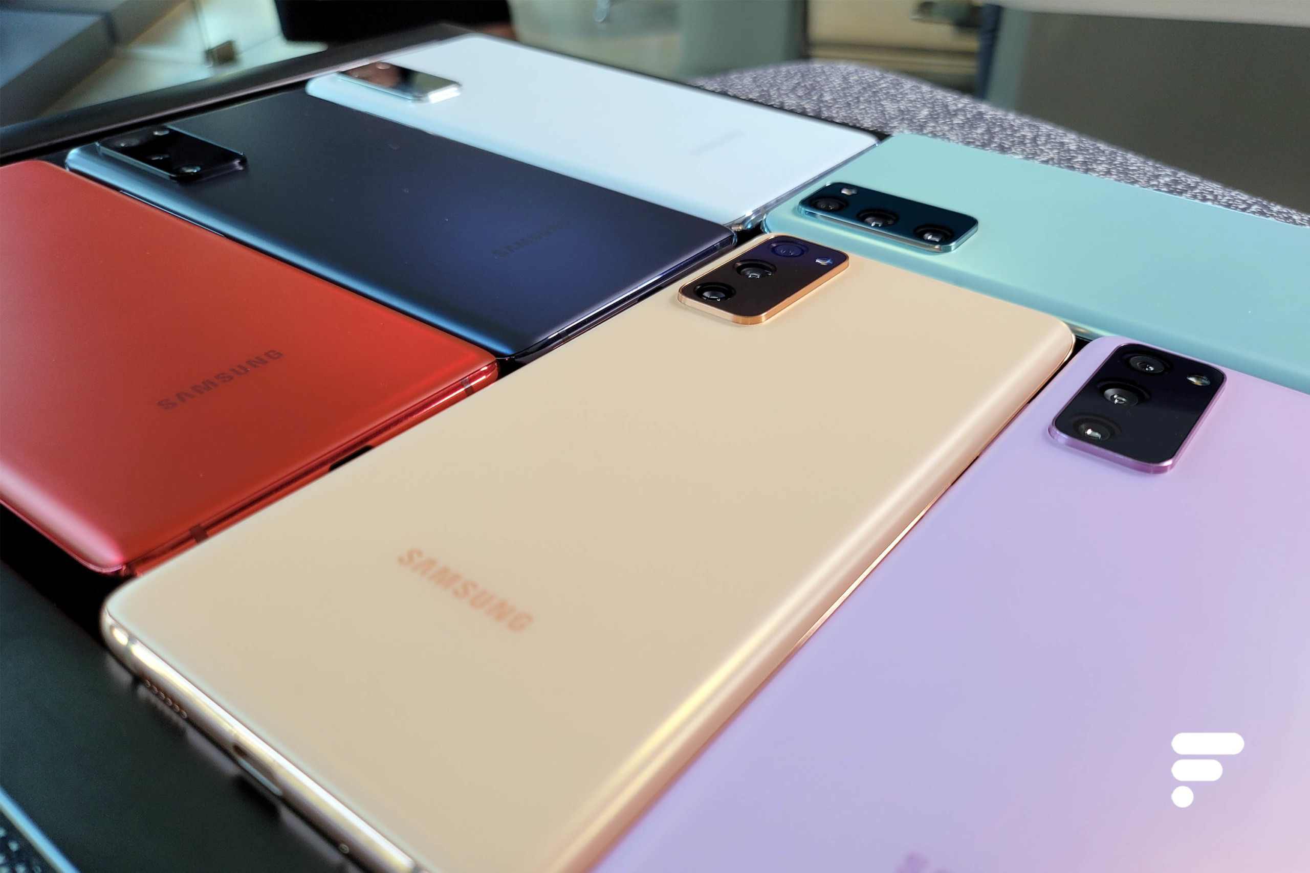 Dos colorés Samsung Galaxy S20 FE