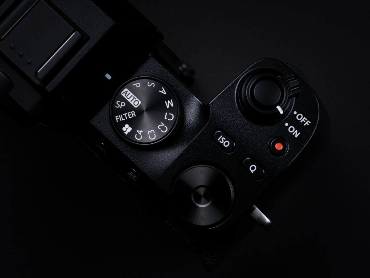 Le Fujifilm X-S10