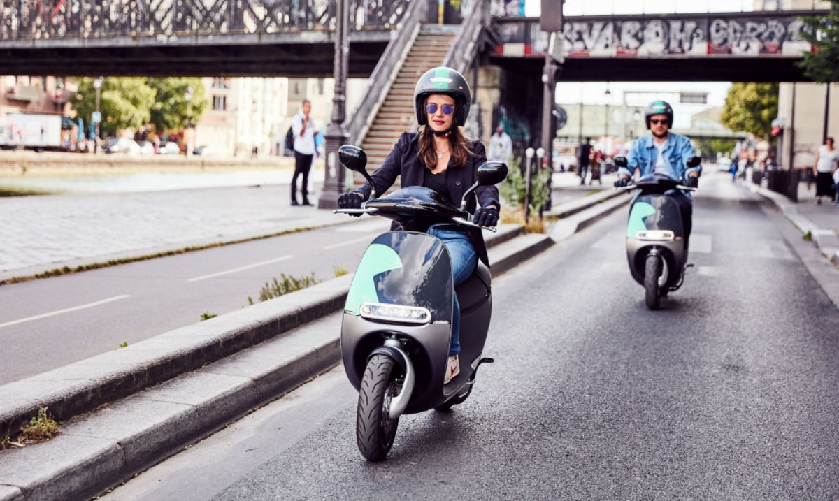 Scooters et motos électriques peuvent désormais circuler sur les voies de bus et de taxis