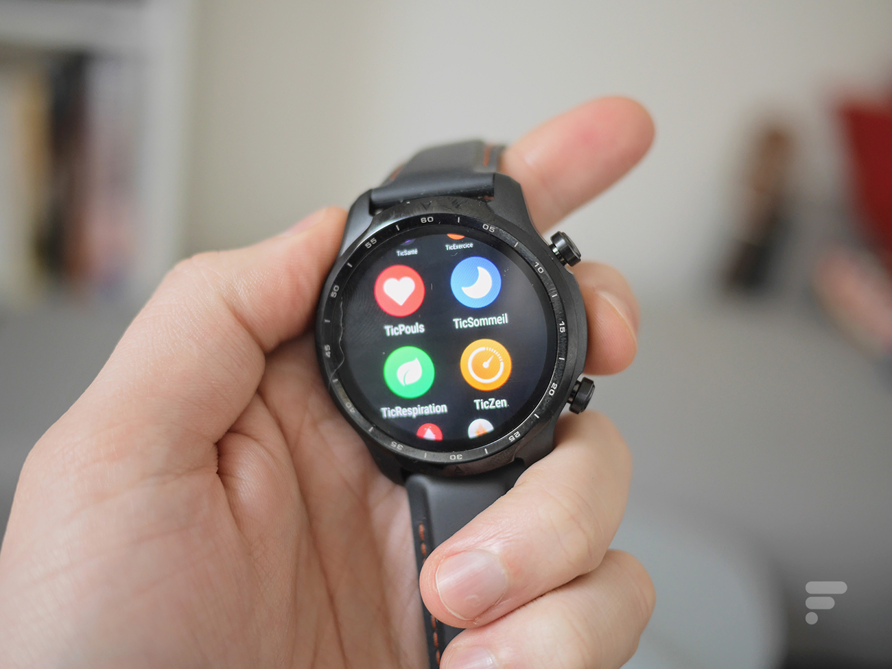 Wear OS 3 : toutes les fonctionnalités et montres connectées compatibles