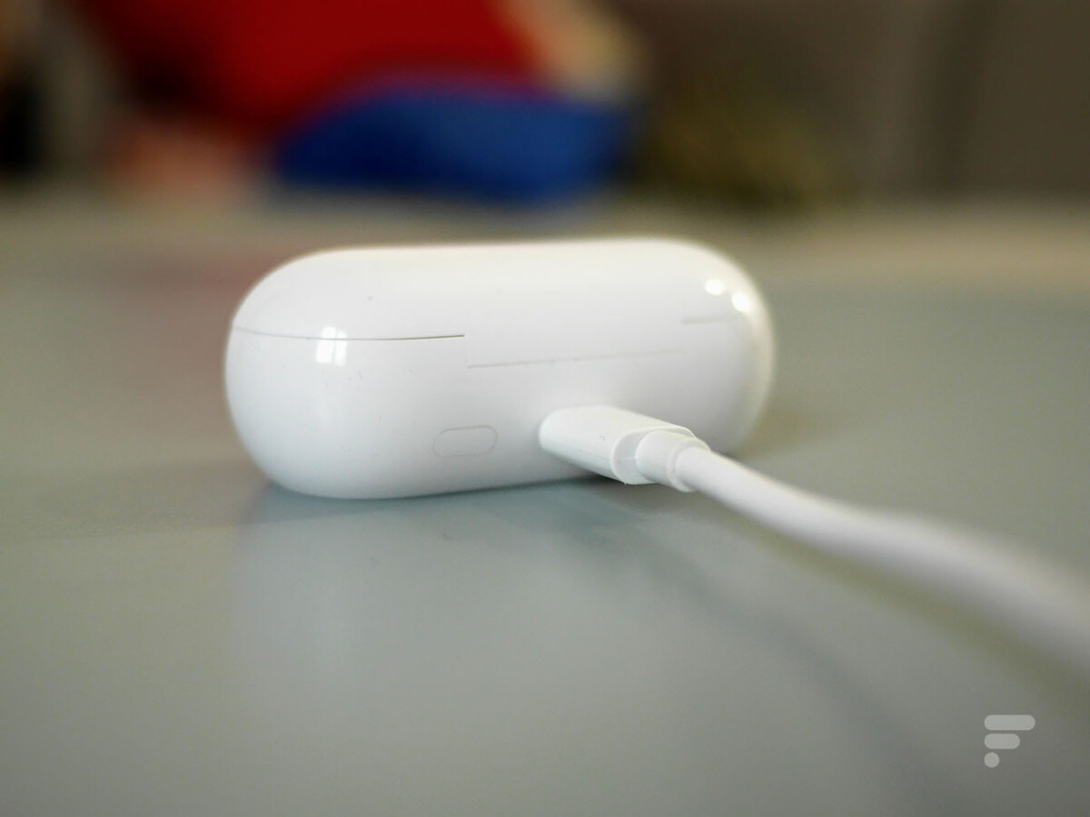 Les OnePlus Buds Z ne se rechargent qu'en USB-C