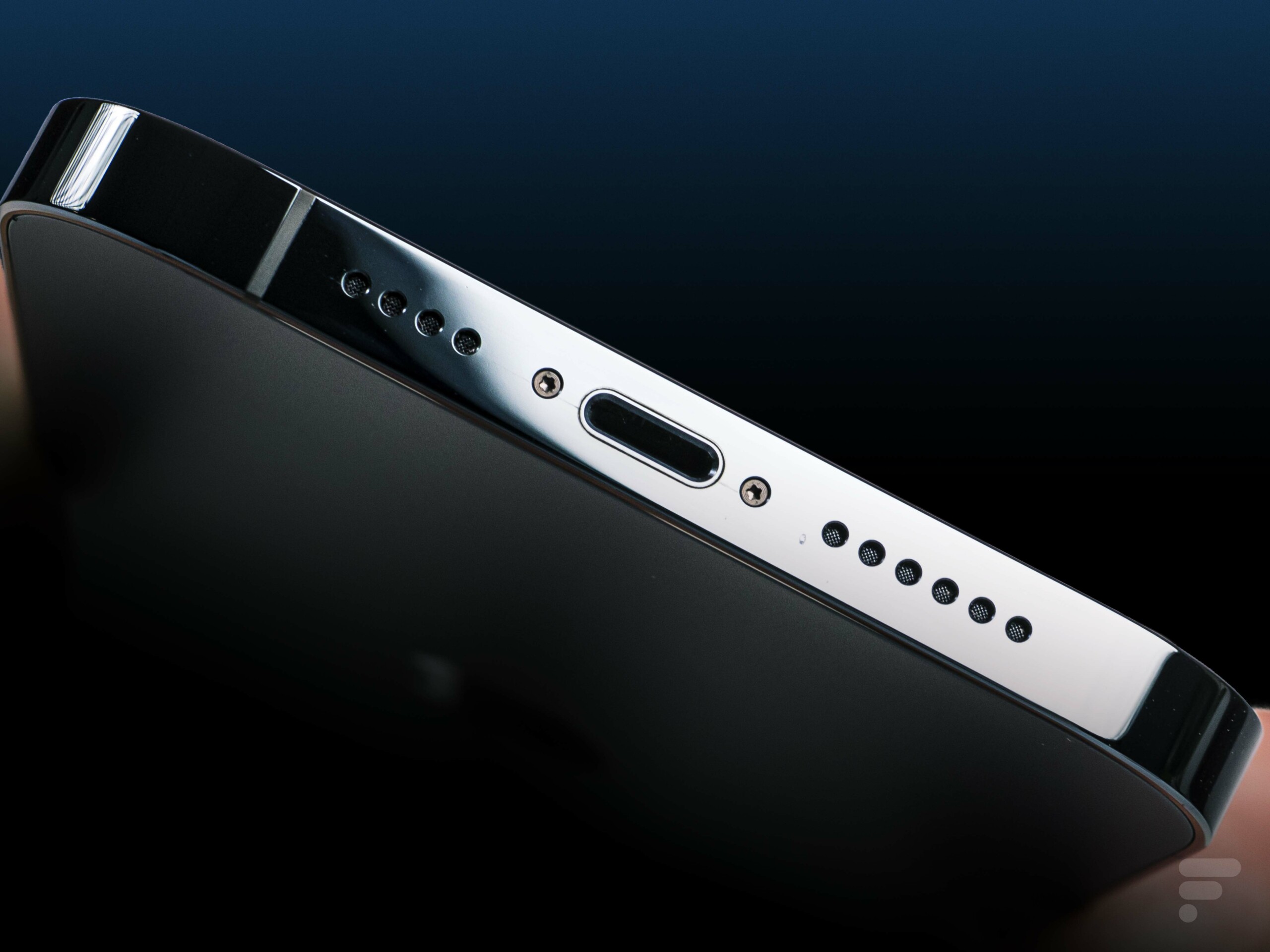 Test de l'iPhone 13 Pro Max : un gigantesque monstre de puissance et  d'autonomie