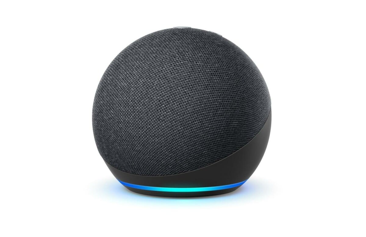 La mini enceinte connectée Amazon Echo Dot 4 se négocie déjà à moitié prix
