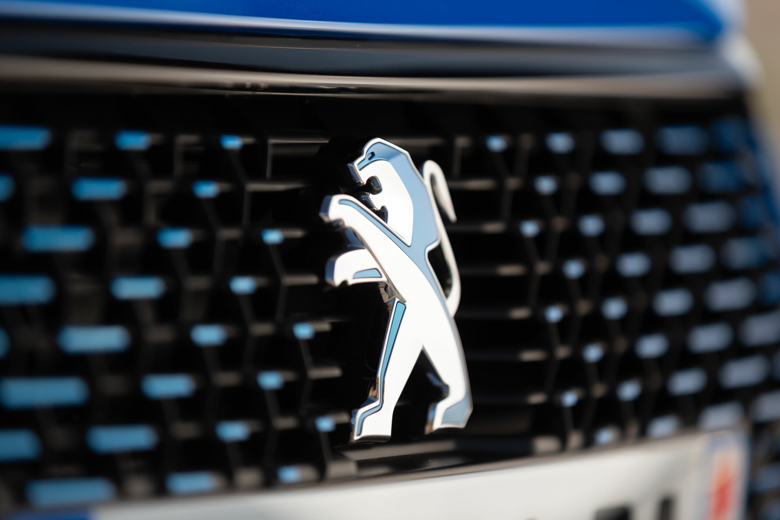 Peugeot e-3008 : meilleur prix, fiche technique et actualité – Voitures –  Frandroid