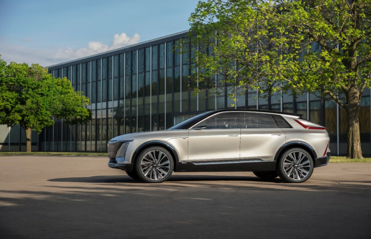Cadillac Lyriq : est-elle vraiment la voiture électrique de luxe qu’elle prétend être ?