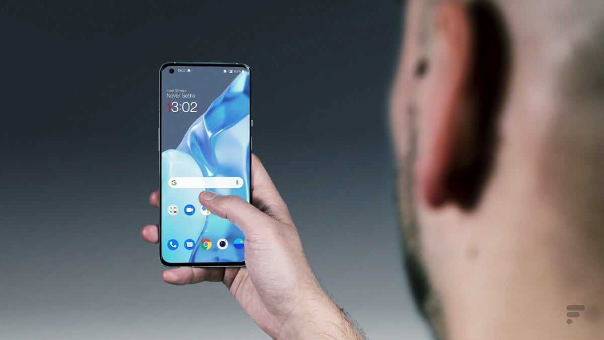 Curved screen and almost uniform borders for the OnePlus 9 Pro