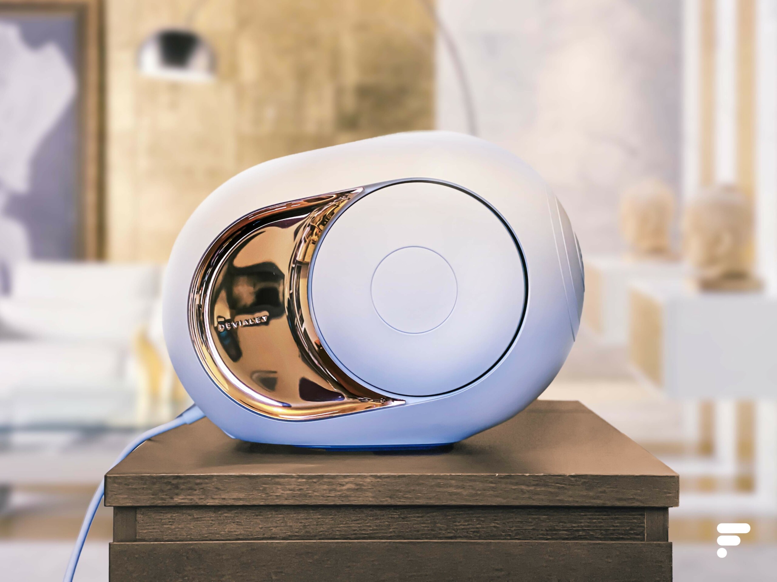 Devialet - cover