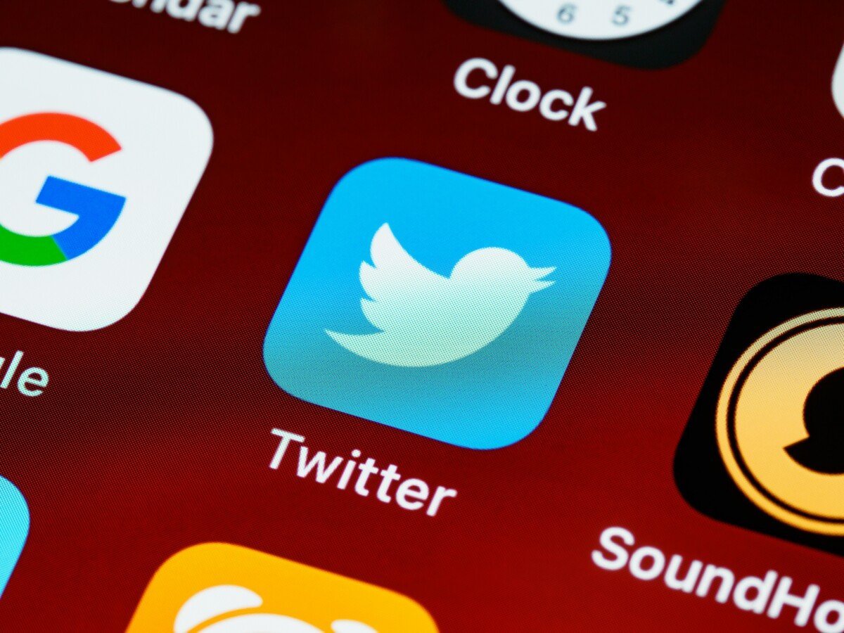 Twitter : à peine relancé, le programme de certification des comptes est suspendu à nouveau