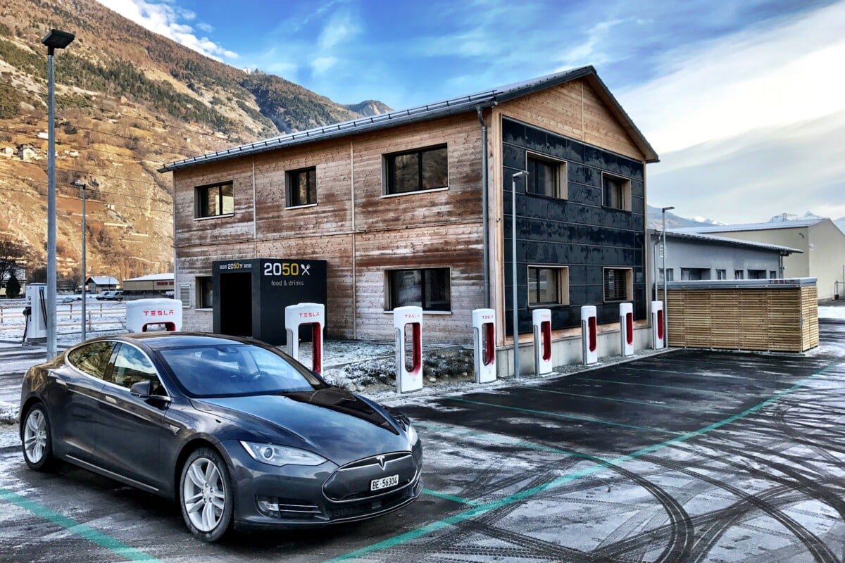 Tesla superlader