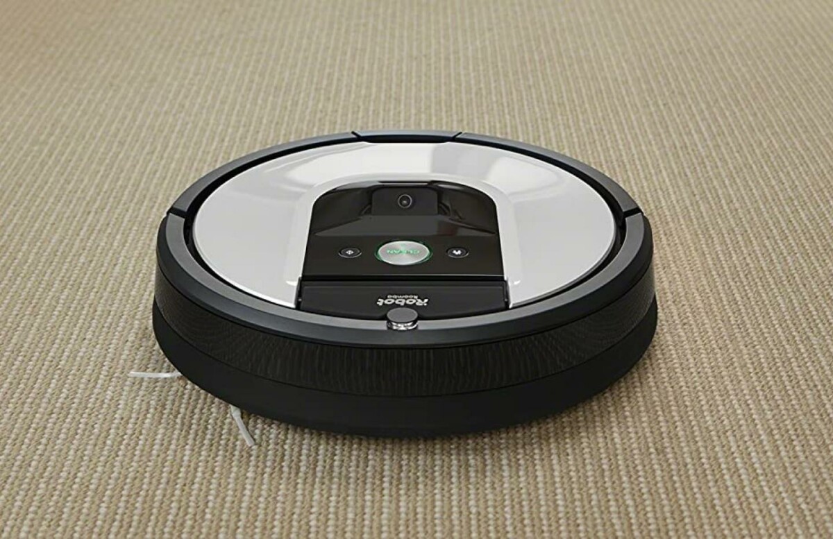 Le robot aspirateur iRobot Roomba 971