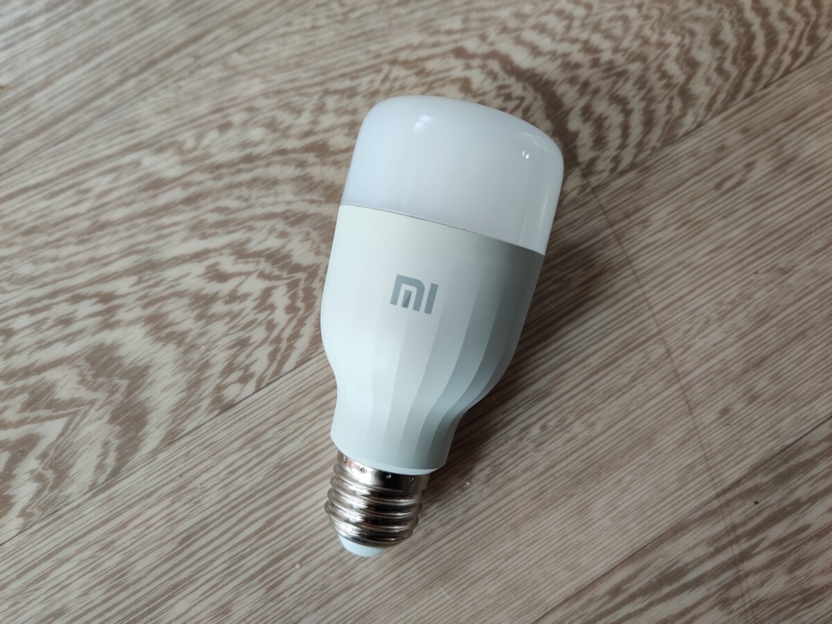 L'ampoule Xiaomi Mi LED Smart Bulb Essential