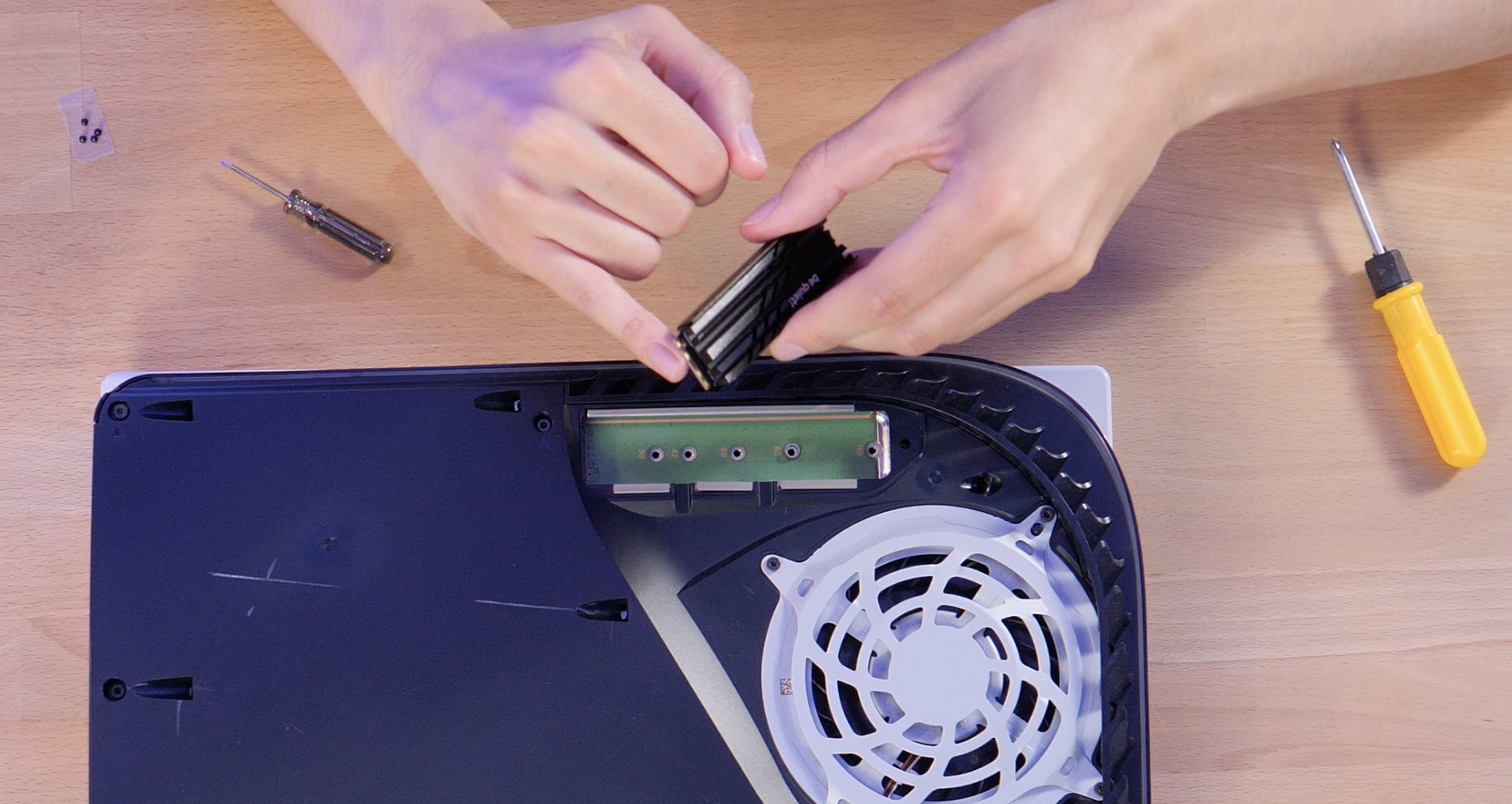 PS5 : comment installer un disque dur SSD M.2 pour augmenter votre
