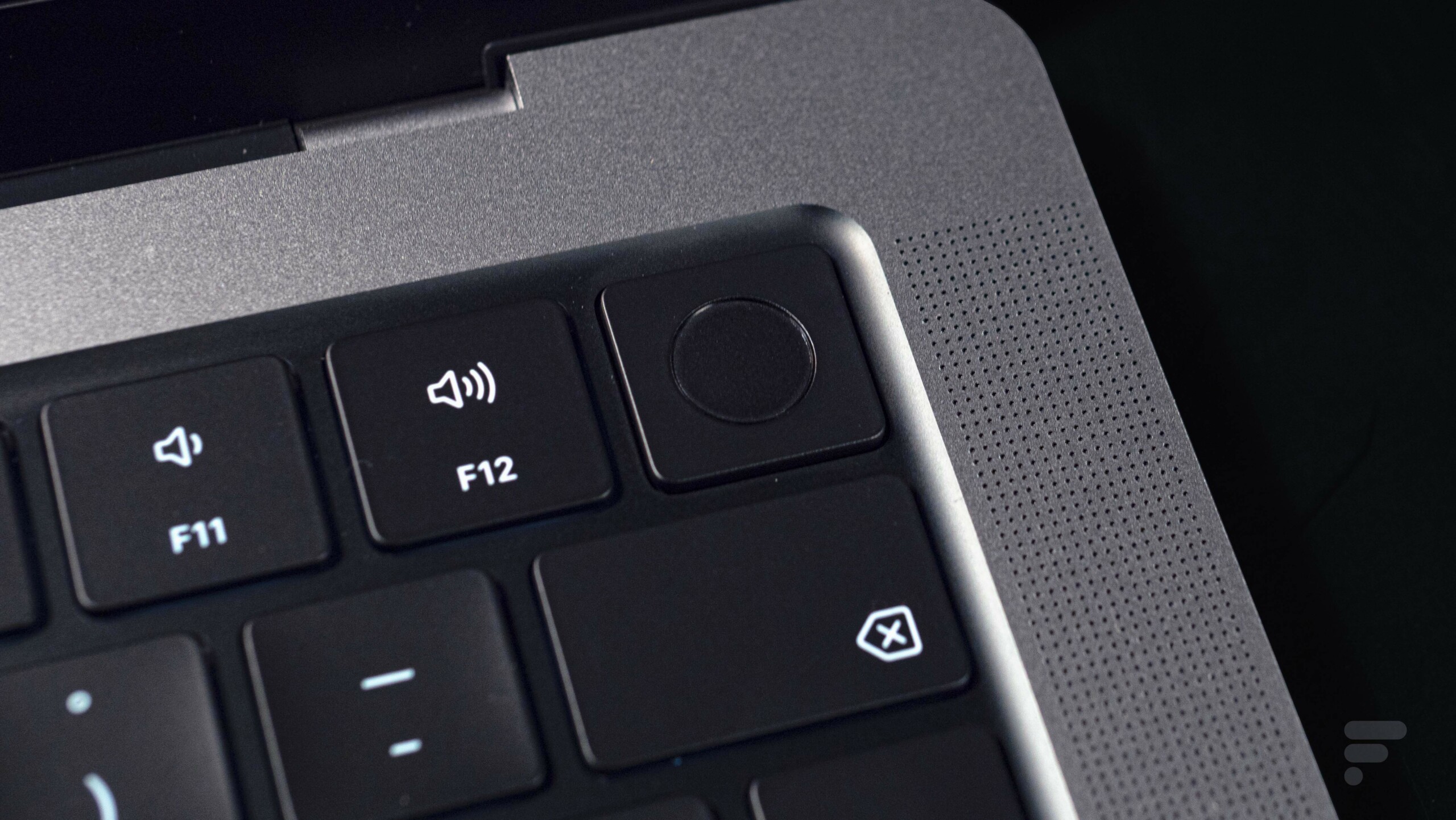 Apple MacBook Pro 14 2021 : meilleur prix, fiche technique et actualité –  PC portables – Frandroid