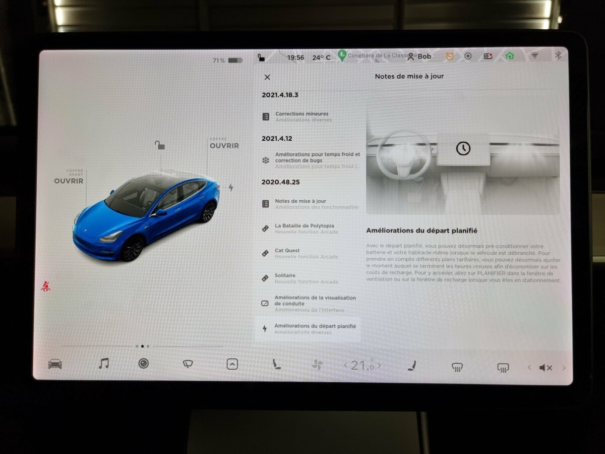 Tesla updates are downloaded and installed automatically