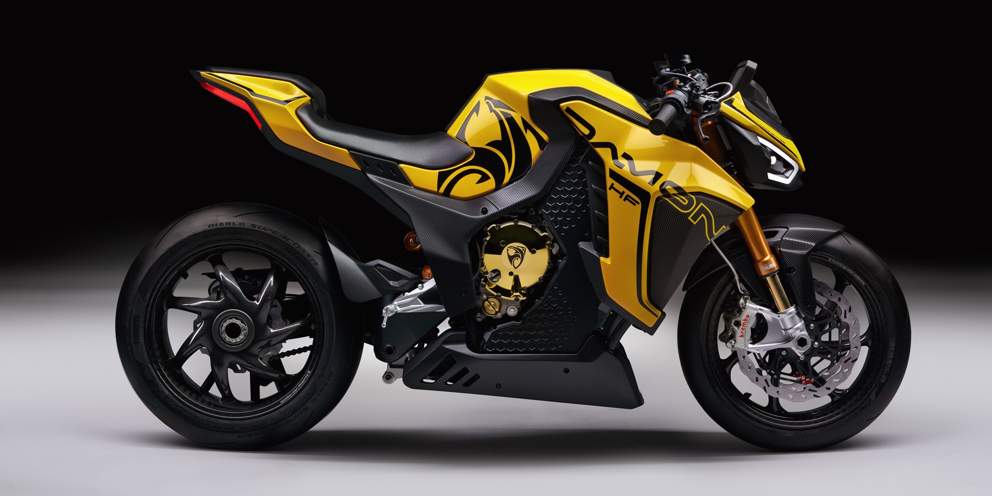 HyperFighter Colossus : cette moto électrique intelligente file à près de  300 km/h