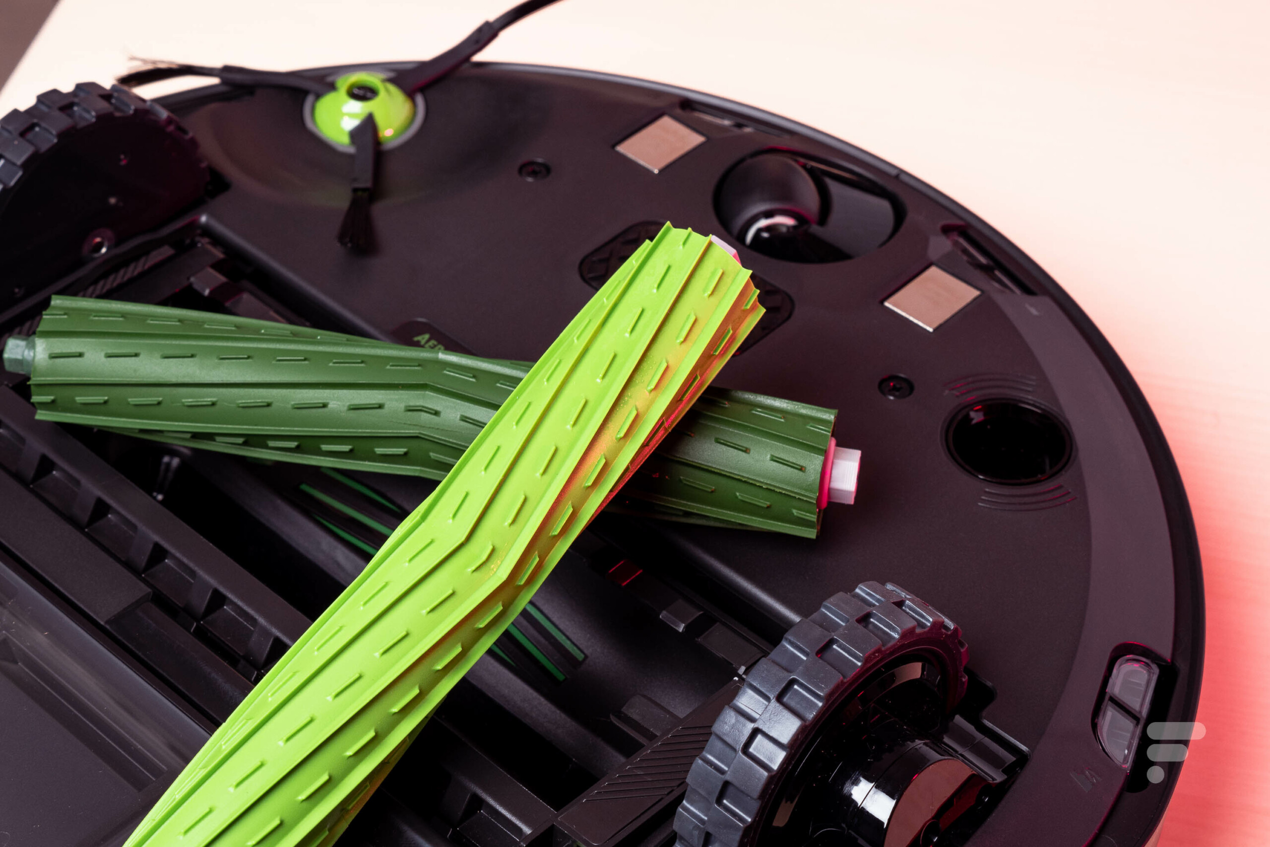 Test aspirateur robot iRobot Roomba J7+ : un ténor du carreau