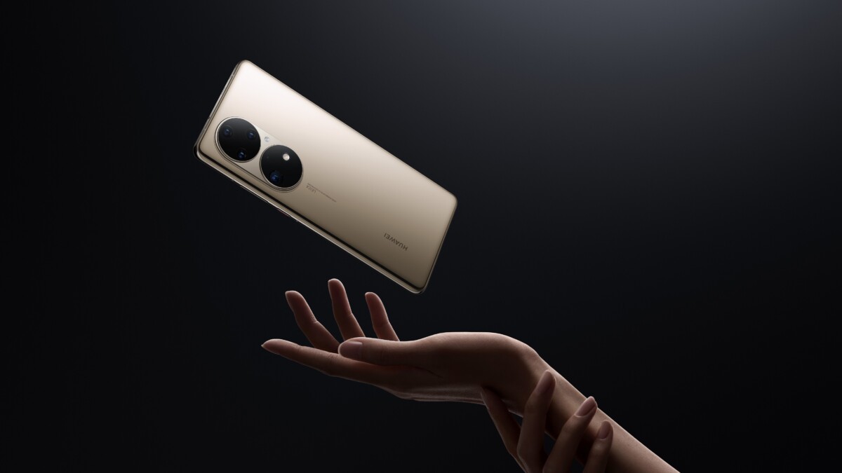 The P50 Pro in Cocoa Gold.