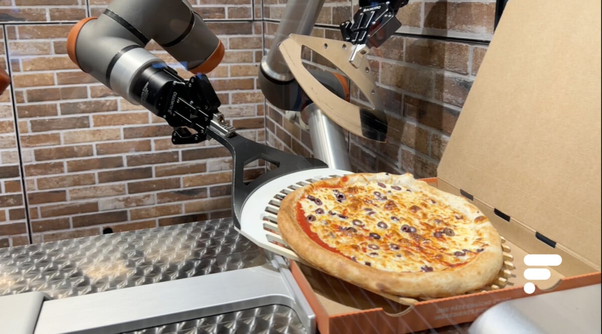 Chez Pazzi, ce sont les robots qui font les pizzas