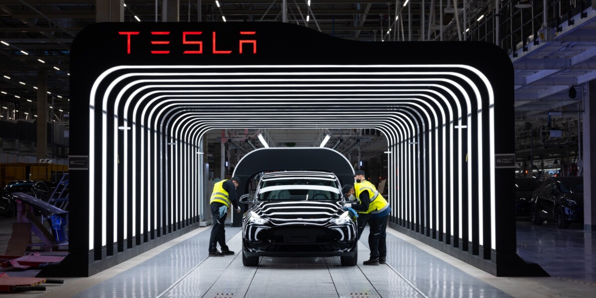 Tesla: an outstanding communicator without any advertising, what is its secret?