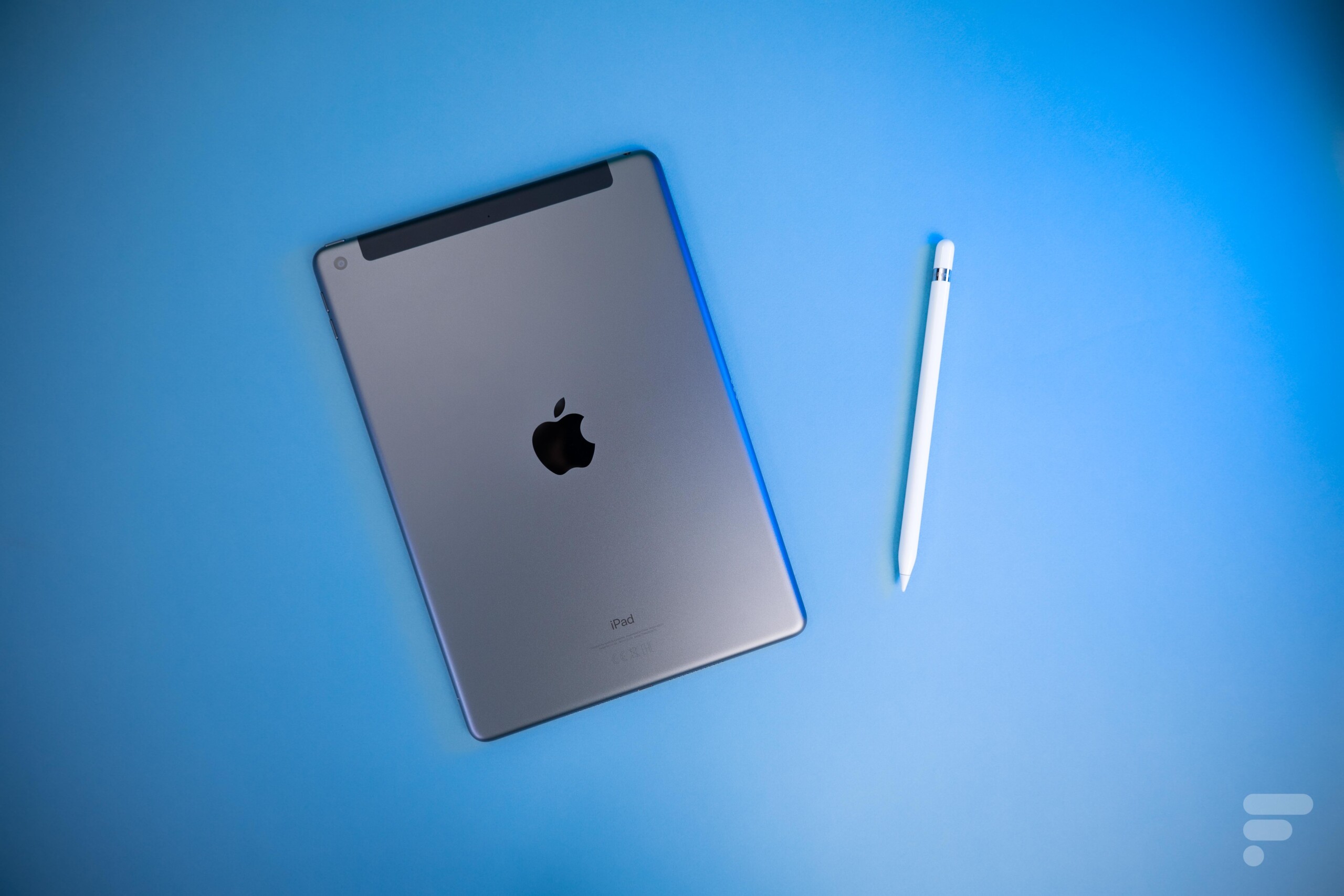iPad 10.2 (9ème génération) - 64Go - WiFi - gris sidéral (MK2K3NF/A)